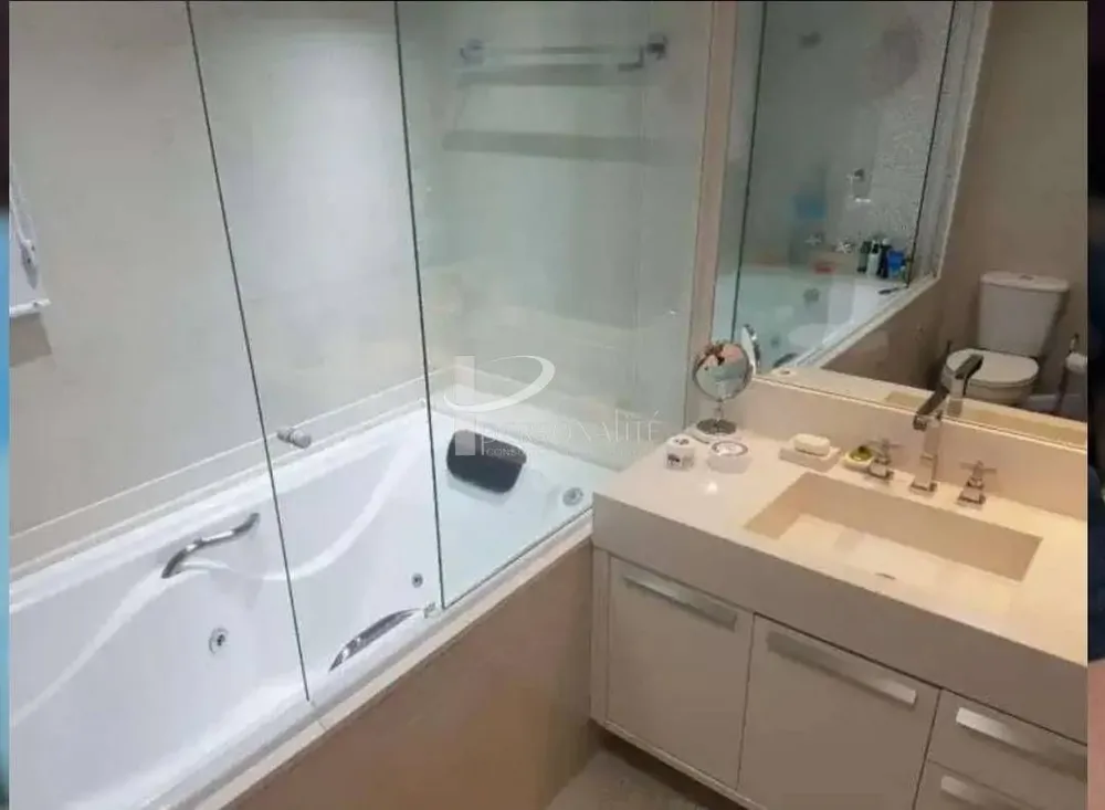 Apartamento, 3 quartos, 202 m² - Foto 1