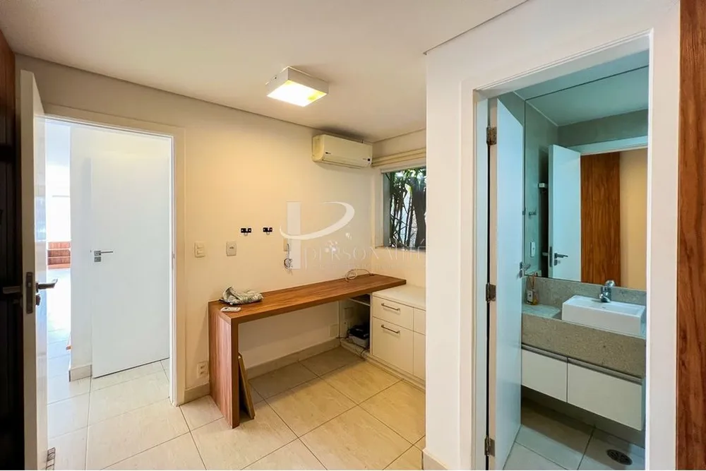 Casa, 4 quartos, 405 m² - Foto 1