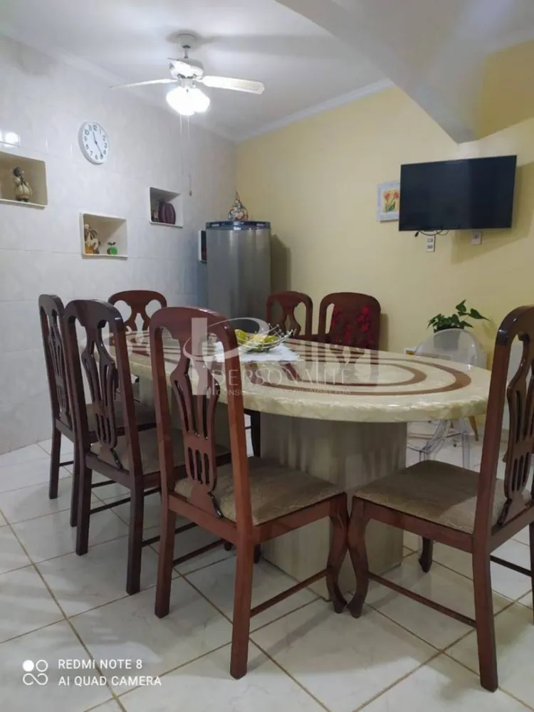 Sobrado, 8 quartos, 370 m² - Foto 2