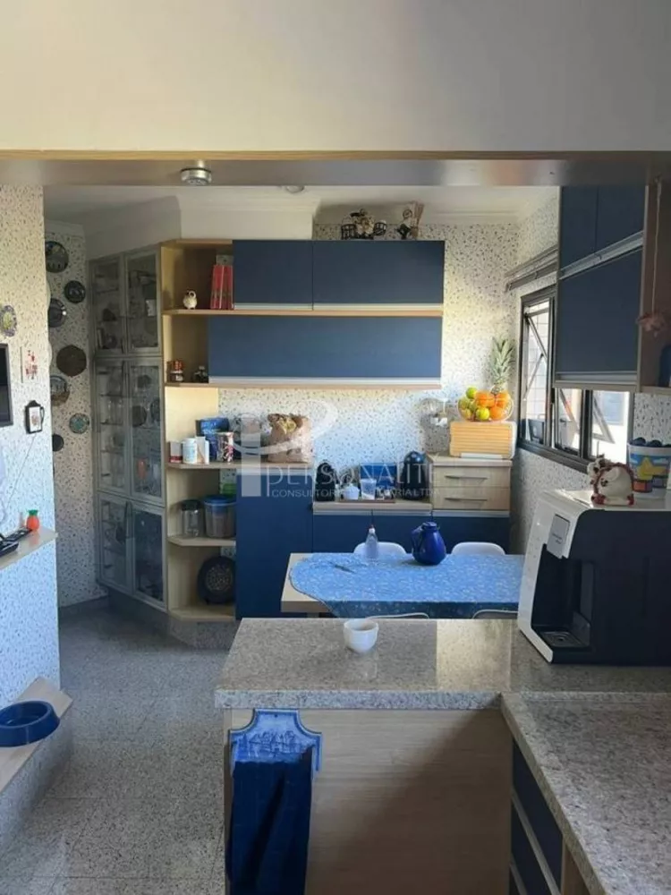 Apartamento à venda com 3 quartos, 190m² - Foto 6