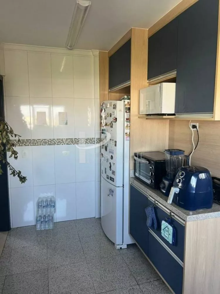 Apartamento à venda com 3 quartos, 190m² - Foto 5