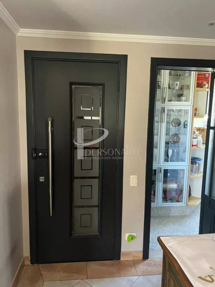 Apartamento à venda com 3 quartos, 190m² - Foto 4