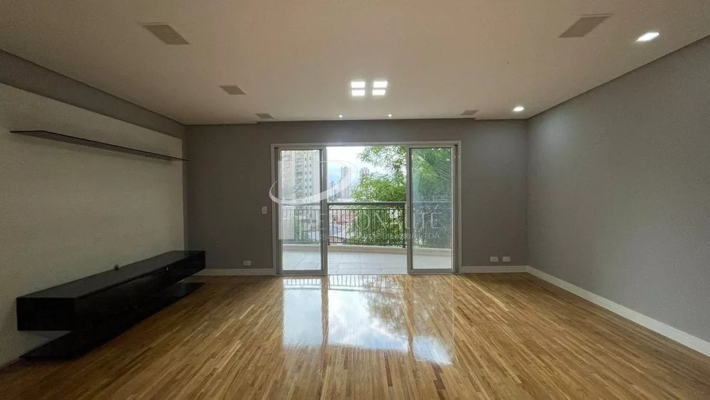 Apartamento à venda com 3 quartos, 122m² - Foto 1