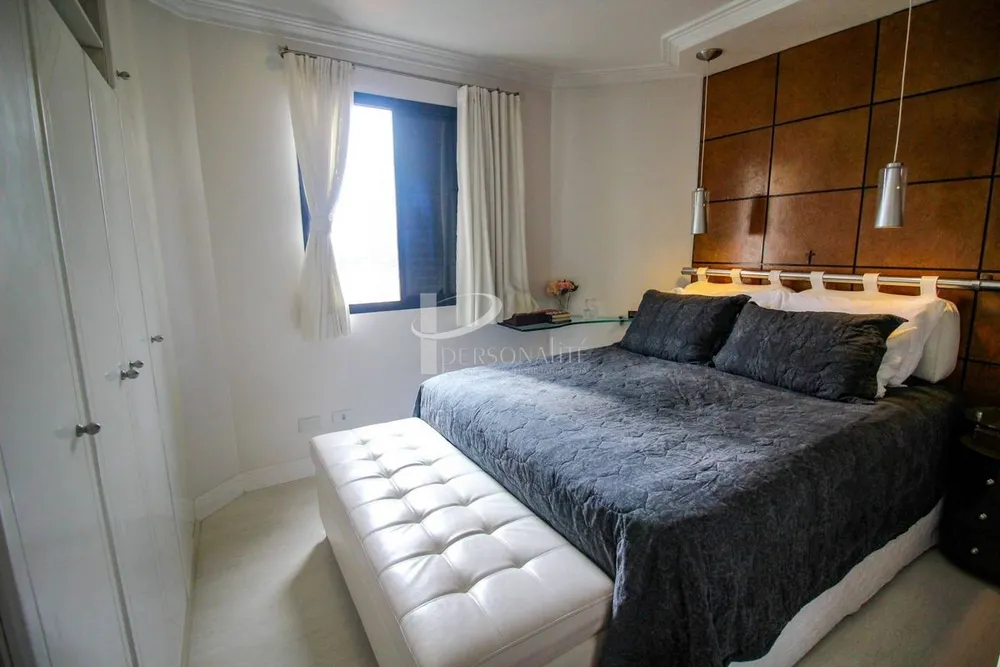Apartamento, 3 quartos, 156 m² - Foto 1