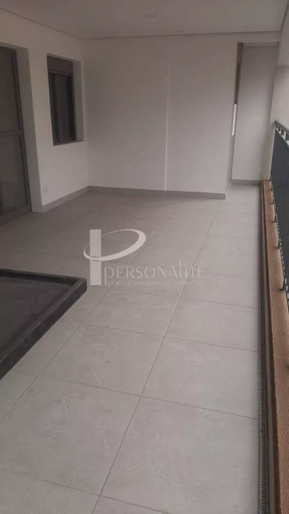 Apartamento à venda com 3 quartos, 113m² - Foto 3