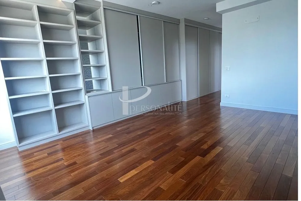 Apartamento, 3 quartos, 252 m² - Foto 1