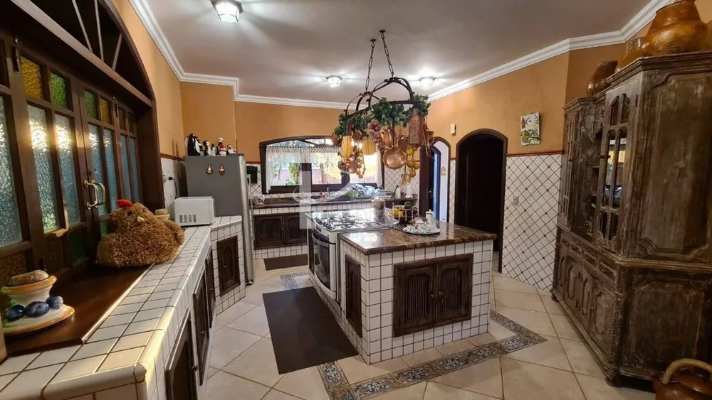 Sobrado, 5 quartos, 676 m² - Foto 3