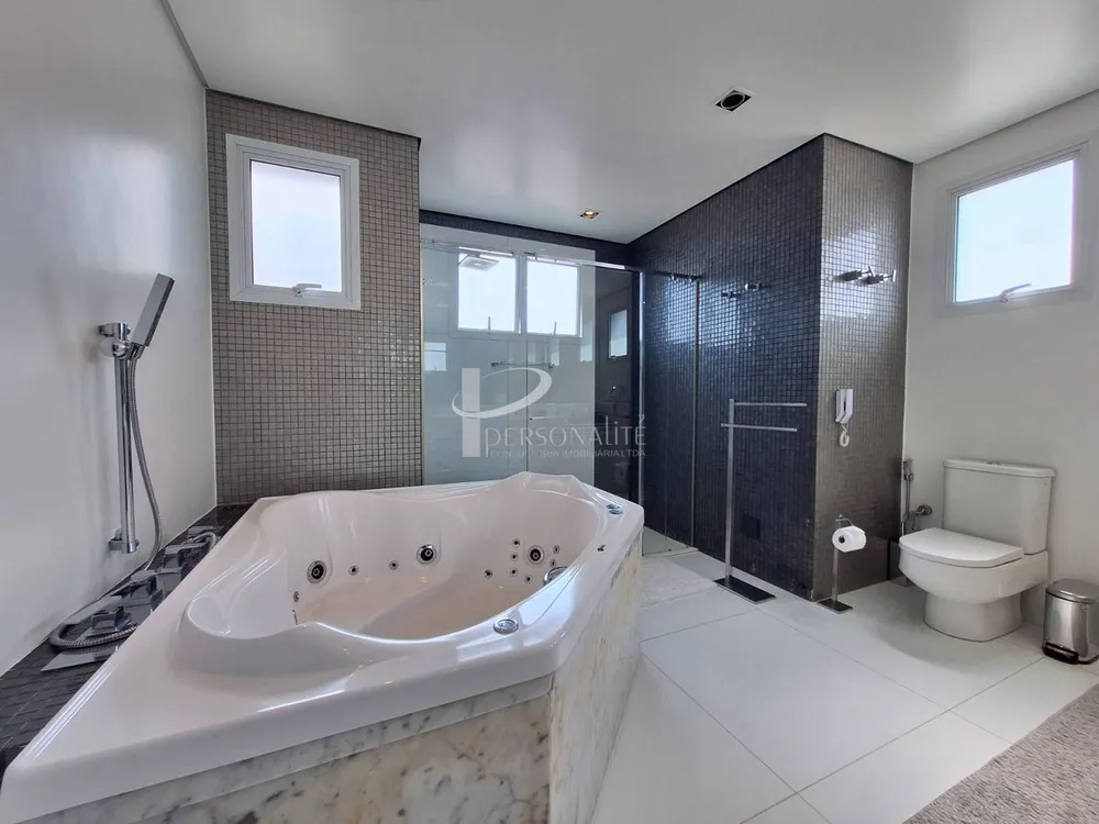 Apartamento, 3 quartos, 278 m² - Foto 2