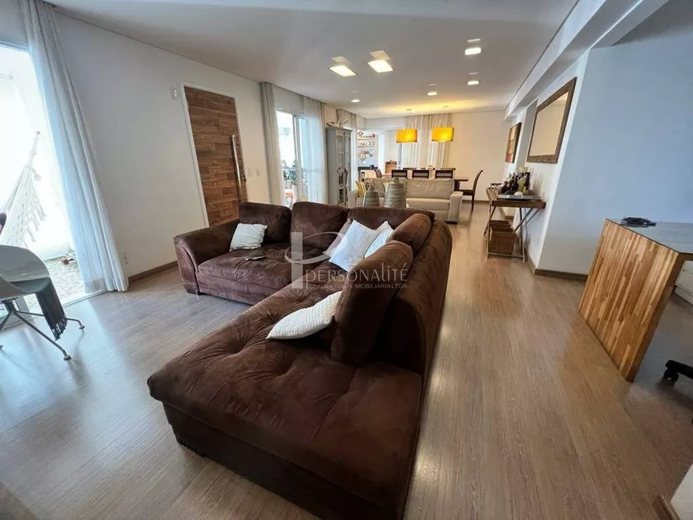 Apartamento à venda com 4 quartos, 202m² - Foto 11