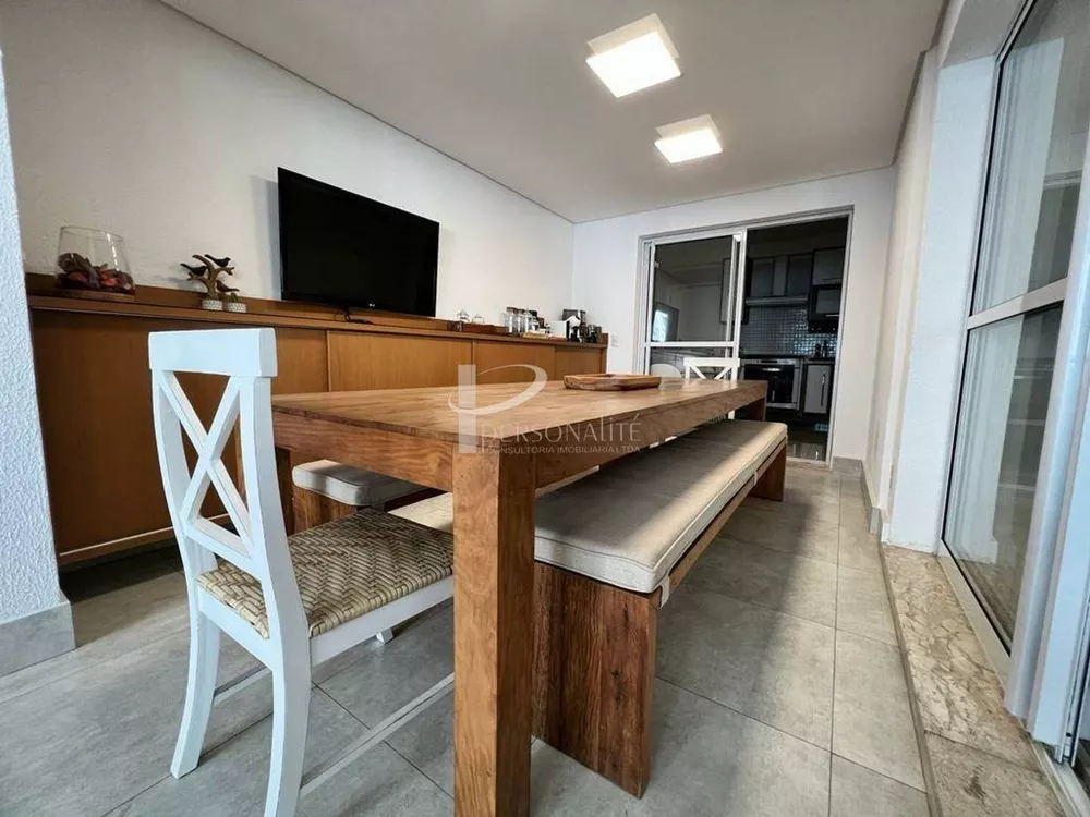 Apartamento à venda com 4 quartos, 202m² - Foto 4