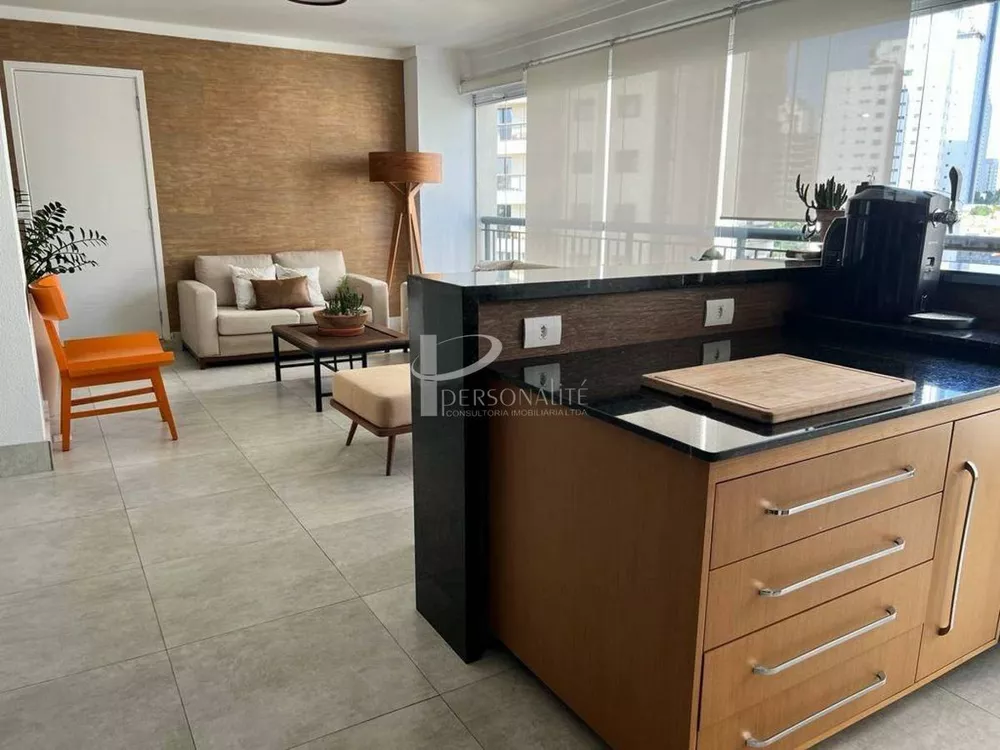 Apartamento à venda com 4 quartos, 202m² - Foto 3