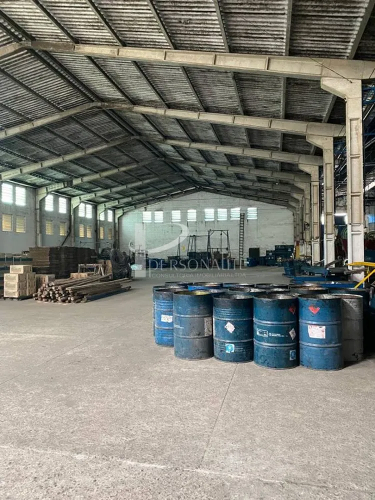 Depósito-Galpão, 1000 m² - Foto 1