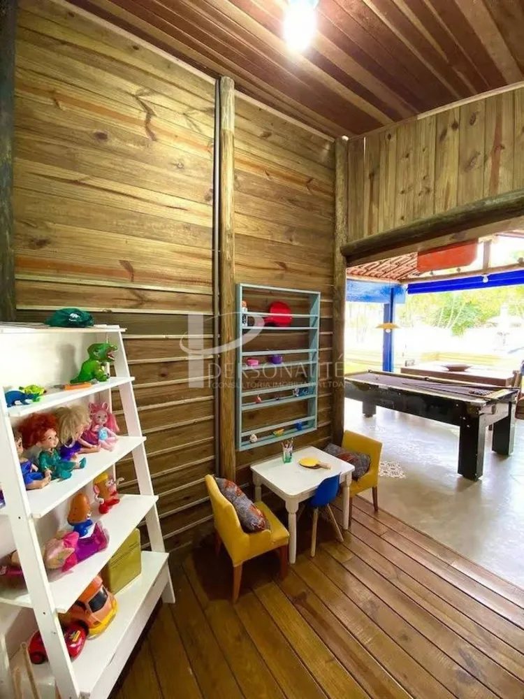 Casa, 4 quartos, 210 m² - Foto 1