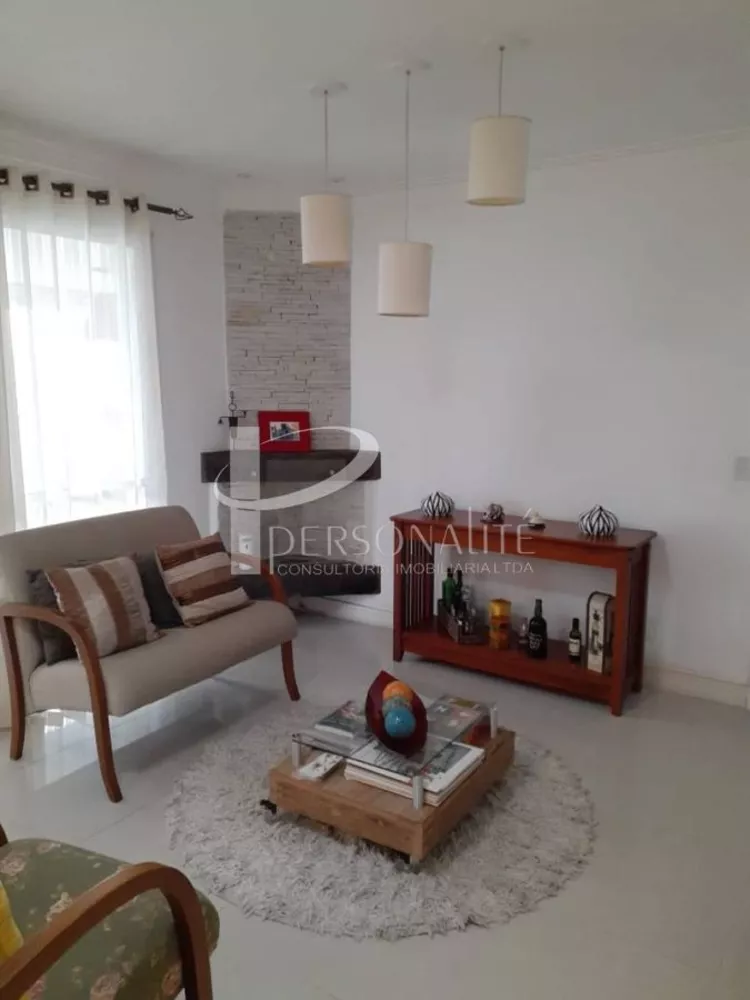 Apartamento à venda com 3 quartos, 137m² - Foto 1