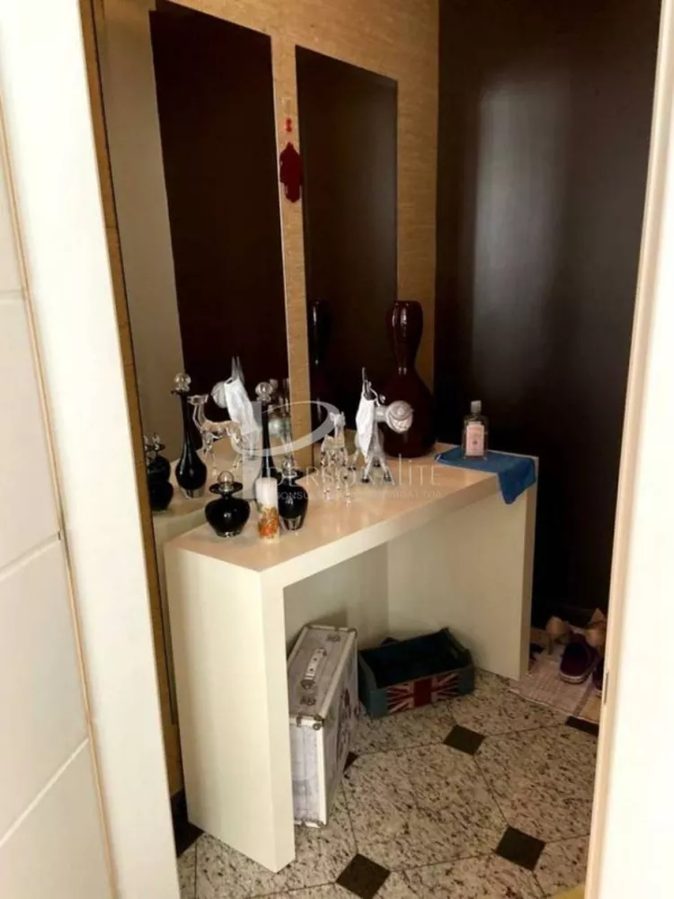 Apartamento à venda com 3 quartos, 144m² - Foto 2