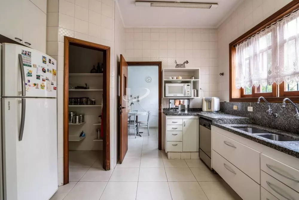 Sobrado à venda com 4 quartos, 300m² - Foto 8