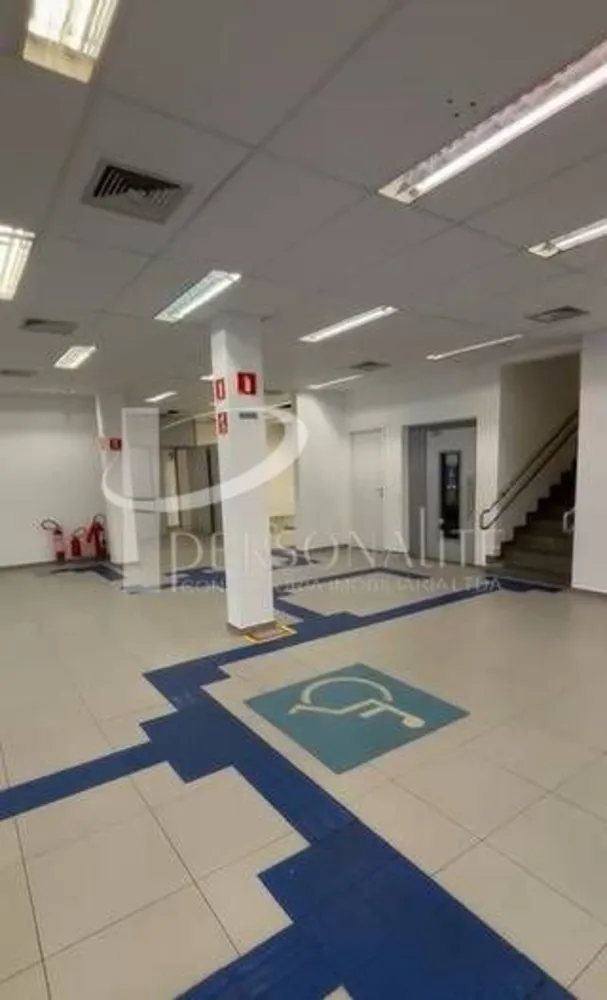 Loja-Salão, 840 m² - Foto 1