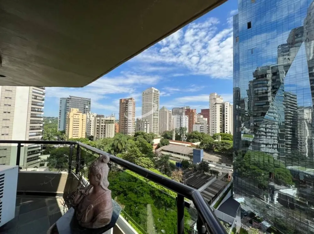 Apartamento, 4 quartos, 220 m² - Foto 1