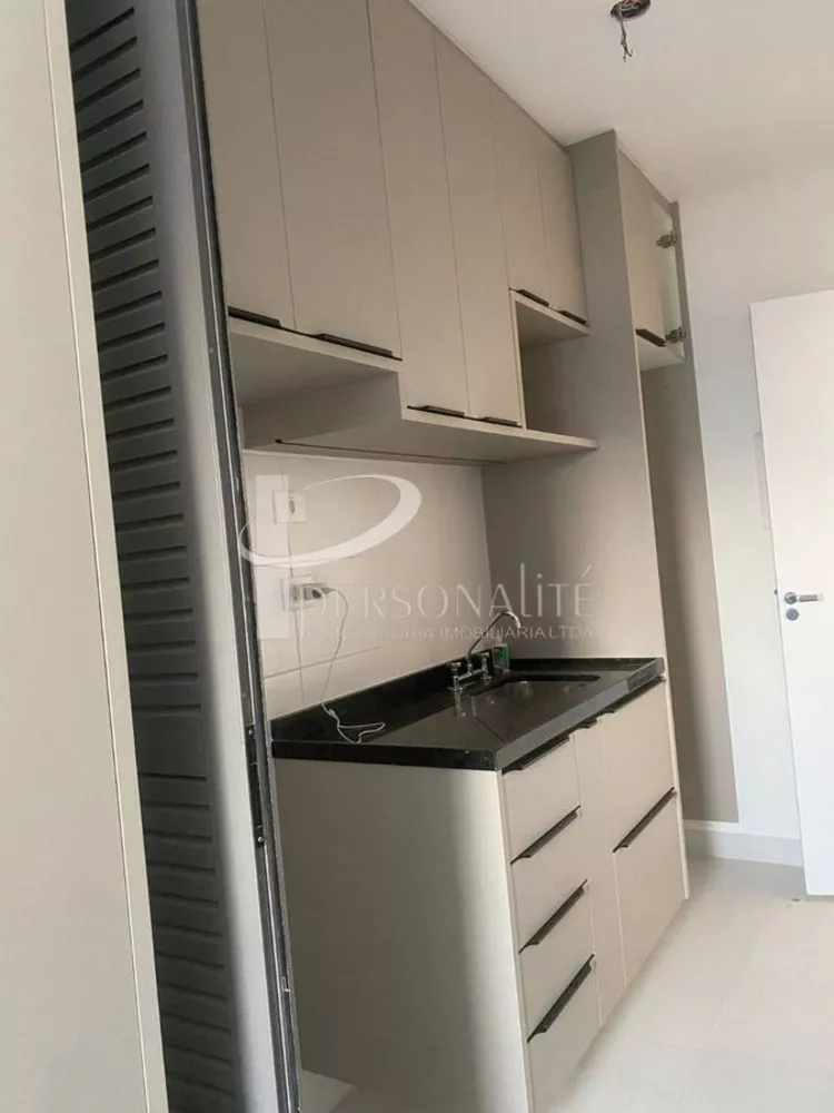 Apartamento para alugar com 3 quartos, 81m² - Foto 3