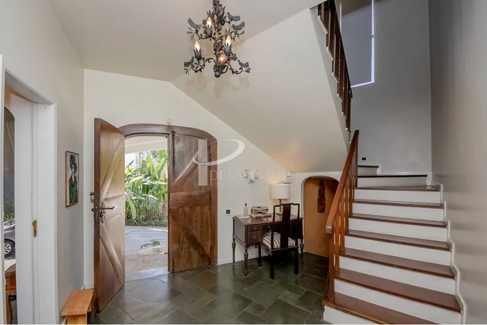 Casa, 4 quartos, 295 m² - Foto 2