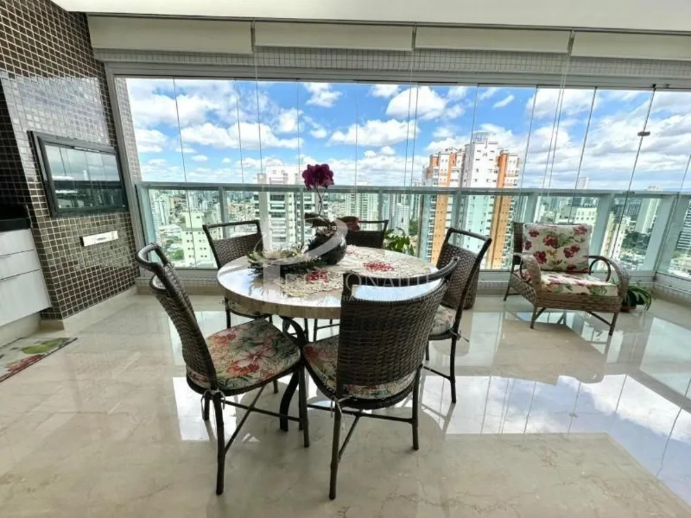 Apartamento, 3 quartos, 218 m² - Foto 2