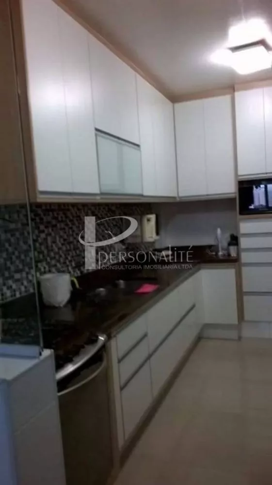 Apartamento à venda com 4 quartos, 165m² - Foto 7