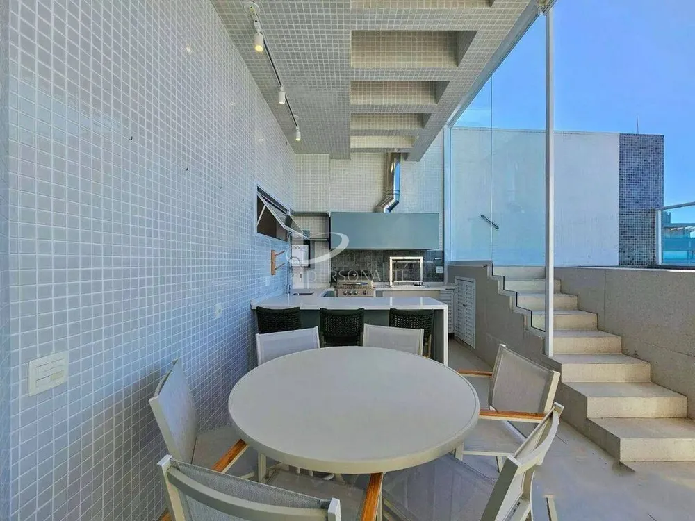 Cobertura, 5 quartos, 300 m² - Foto 2