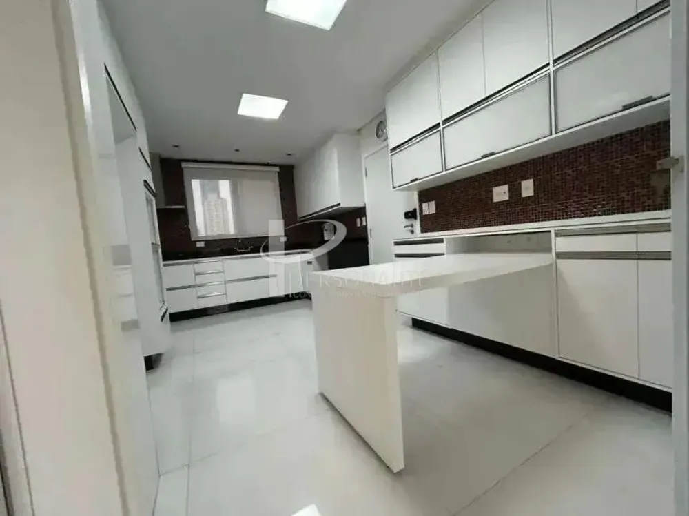 Apartamento, 3 quartos, 227 m² - Foto 4