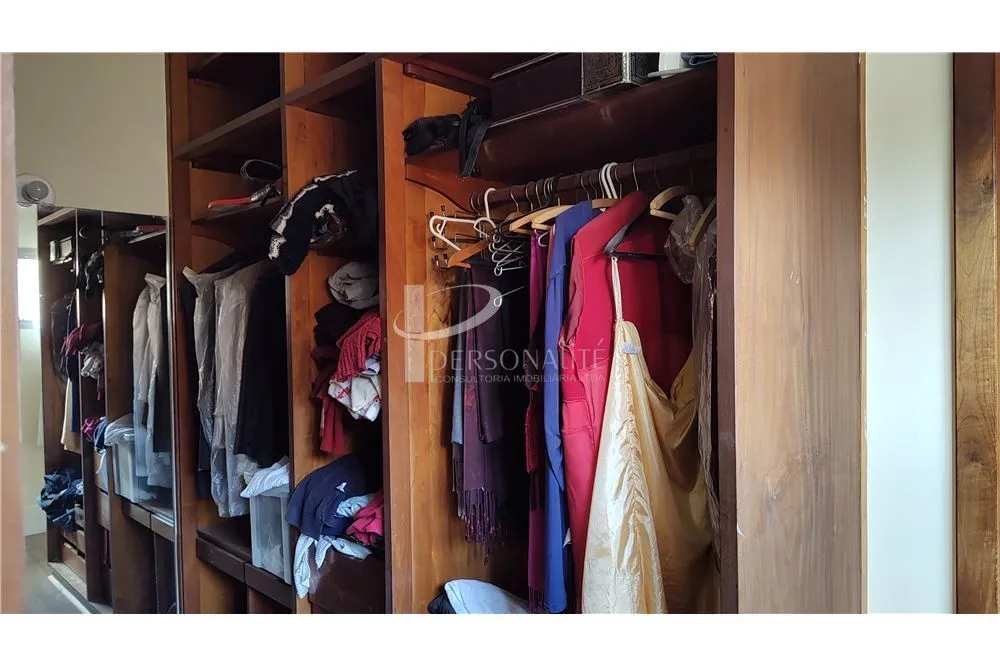Casa, 3 quartos, 410 m² - Foto 1
