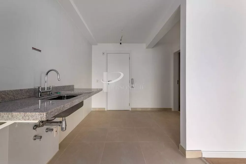 Apartamento à venda com 3 quartos, 137m² - Foto 12