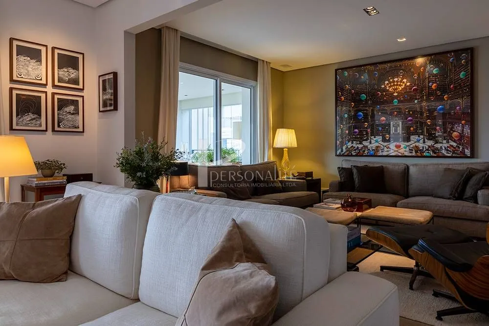 Apartamento, 3 quartos, 308 m² - Foto 1