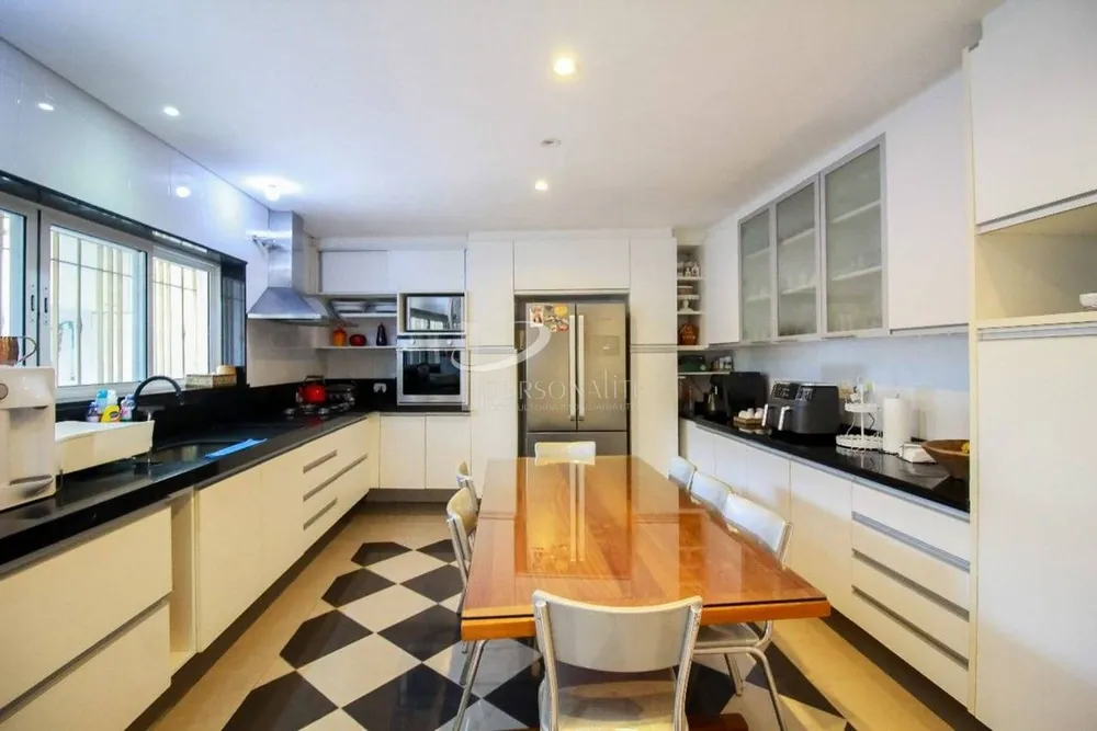 Sobrado, 3 quartos, 260 m² - Foto 1