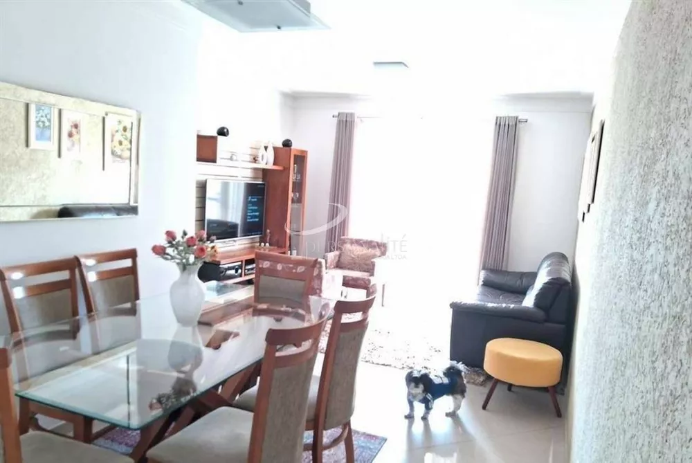 Apartamento à venda com 3 quartos, 84m² - Foto 3