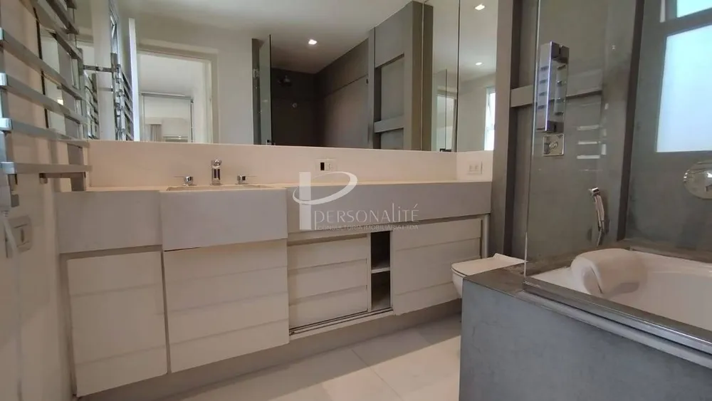 Apartamento, 3 quartos, 163 m² - Foto 2