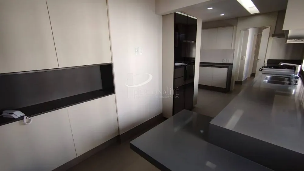 Apartamento, 3 quartos, 163 m² - Foto 1
