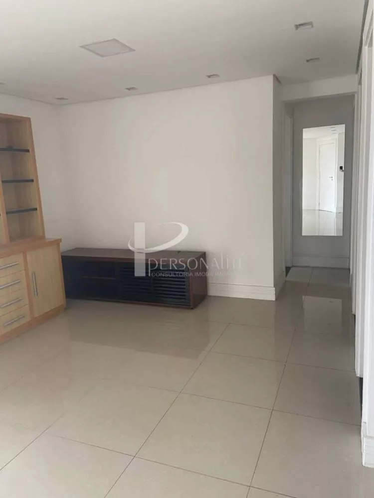 Apartamento para alugar com 2 quartos, 96m² - Foto 3