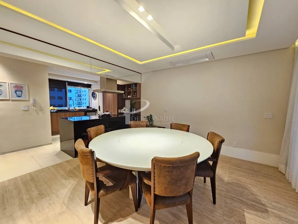 Apartamento, 3 quartos, 172 m² - Foto 1