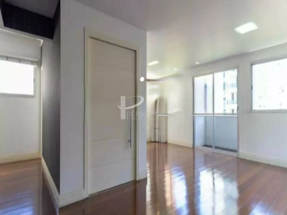 Apartamento à venda com 3 quartos, 175m² - Foto 3