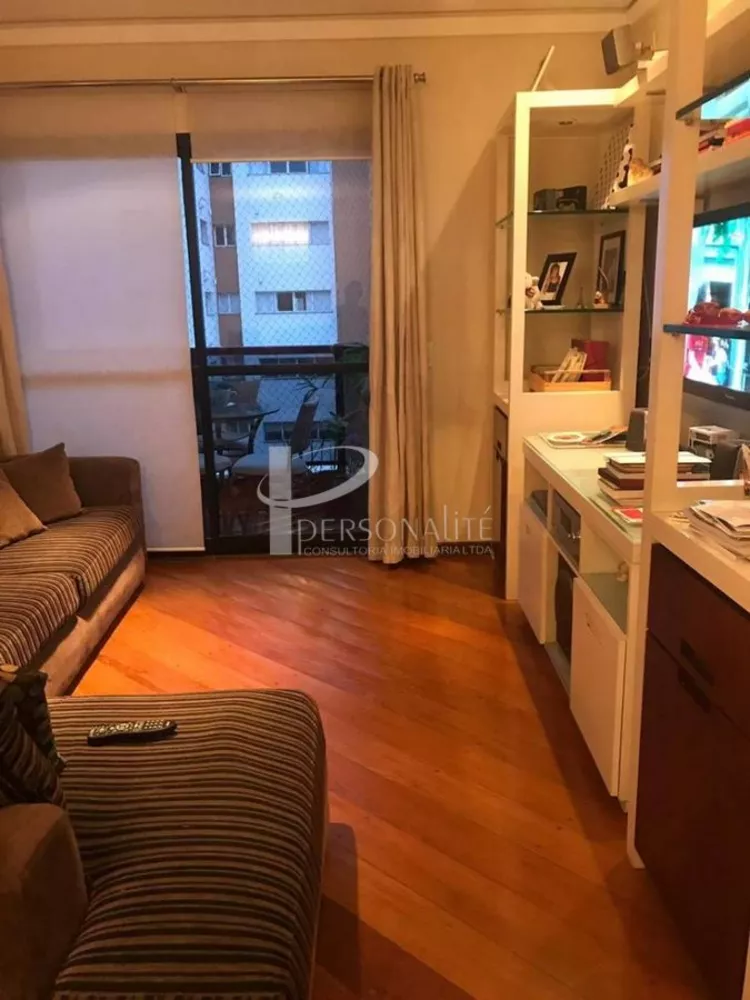 Apartamento à venda com 4 quartos, 149m² - Foto 2