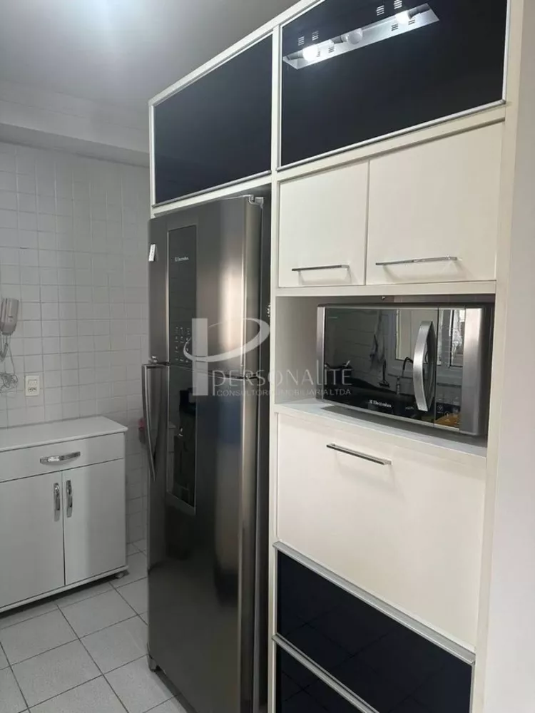 Apartamento para alugar com 3 quartos, 106m² - Foto 10