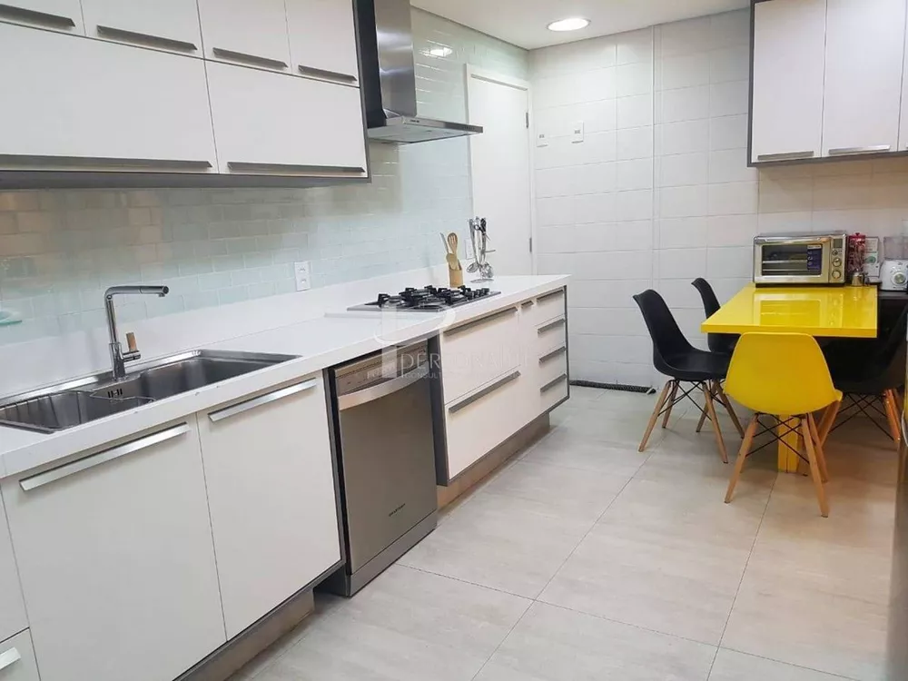 Apartamento à venda com 3 quartos, 202m² - Foto 10