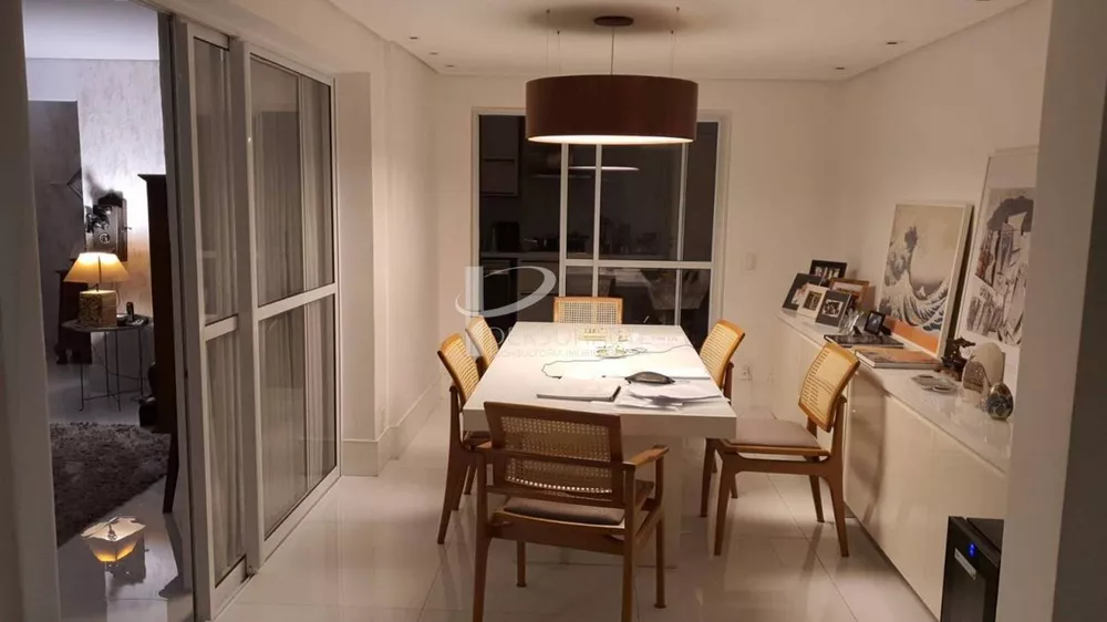 Apartamento à venda com 3 quartos, 202m² - Foto 7