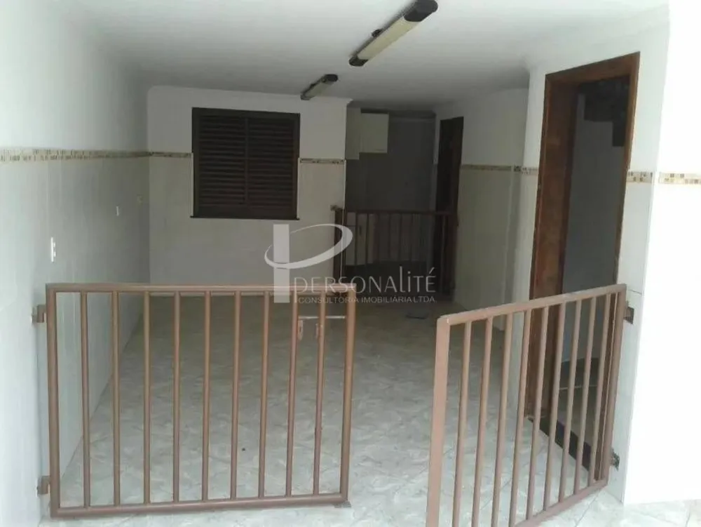 Sobrado, 3 quartos, 233 m² - Foto 3
