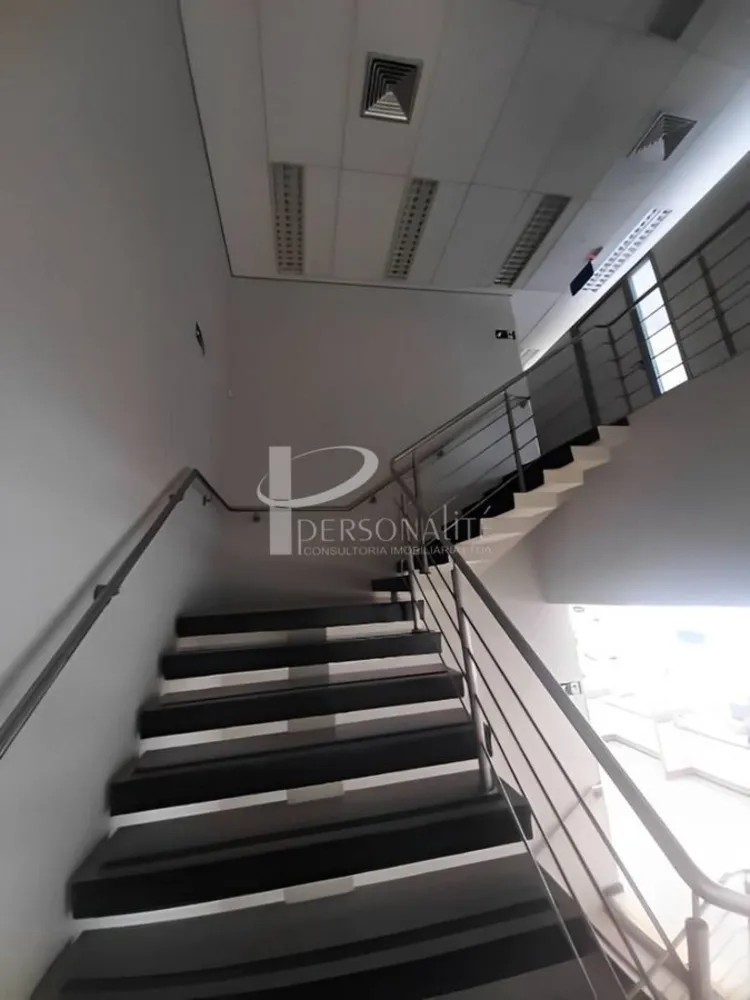 Loja-Salão, 1385 m² - Foto 1