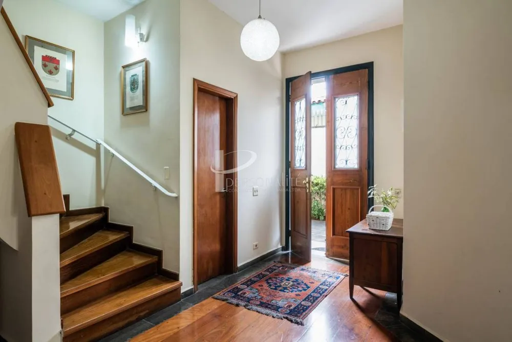 Sobrado, 4 quartos, 300 m² - Foto 1
