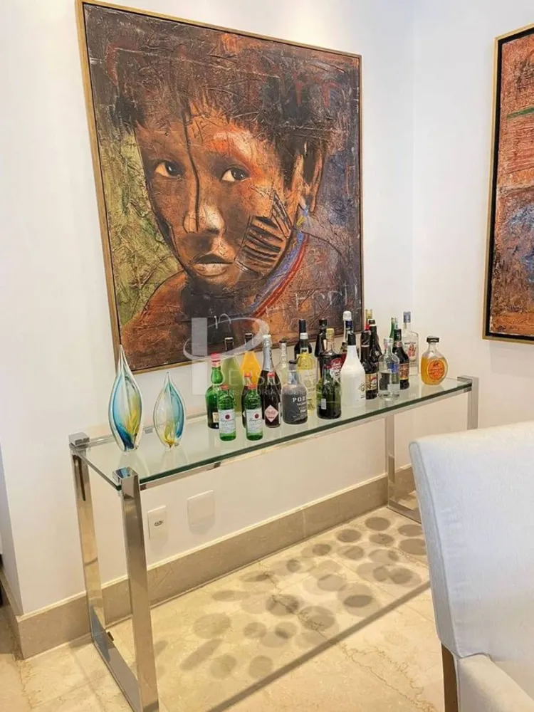 Apartamento, 3 quartos, 297 m² - Foto 1