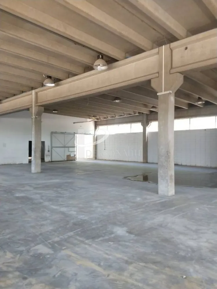 Depósito-Galpão, 1600 m² - Foto 1