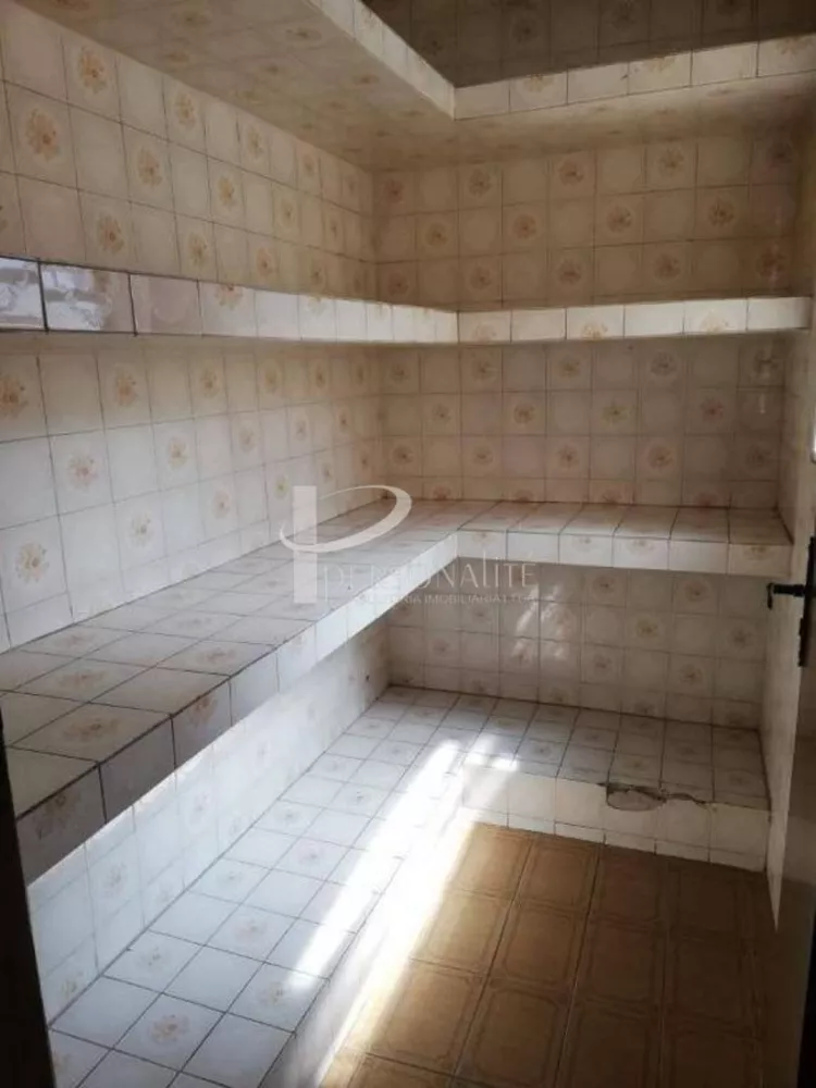 Sobrado à venda com 3 quartos, 288m² - Foto 4