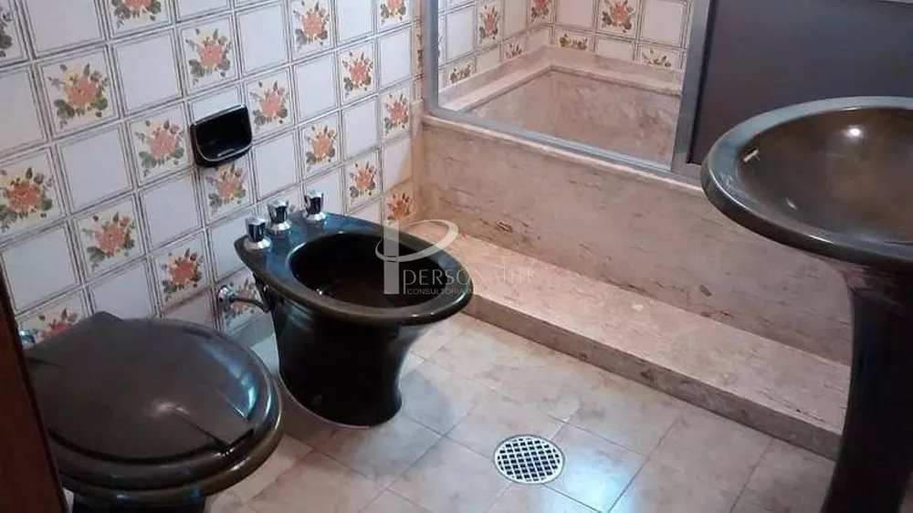 Sobrado à venda e aluguel com 3 quartos, 250m² - Foto 6