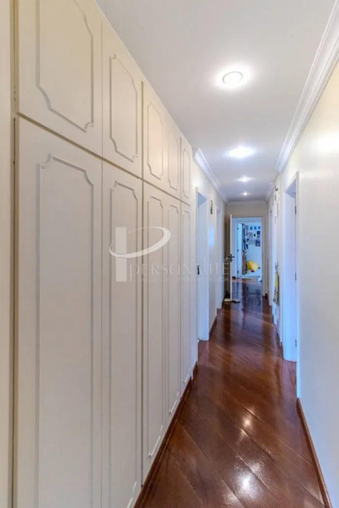 Apartamento, 3 quartos, 330 m² - Foto 2